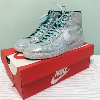 ナイキ(NIKE)のNIKE BLAZER MID QS 23cm レディース ハイカット ナイキ(スニーカー)