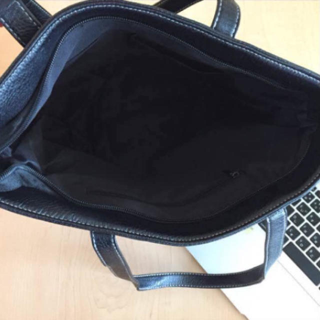 大容量 PU レザー 鞄 トートバッグ ブラック スタッズバッグ メンズのバッグ(トートバッグ)の商品写真
