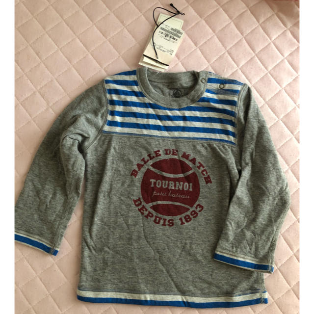 PETIT BATEAU(プチバトー)のプチバトー★ロンT キッズ/ベビー/マタニティのベビー服(~85cm)(シャツ/カットソー)の商品写真