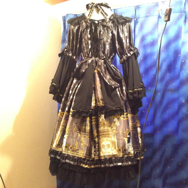 metamorphose temps de fille(メタモルフォーゼタンドゥフィーユ)の新品タグ付き phantom gate ドレスワンピース 黒系 レディースのフォーマル/ドレス(ミディアムドレス)の商品写真