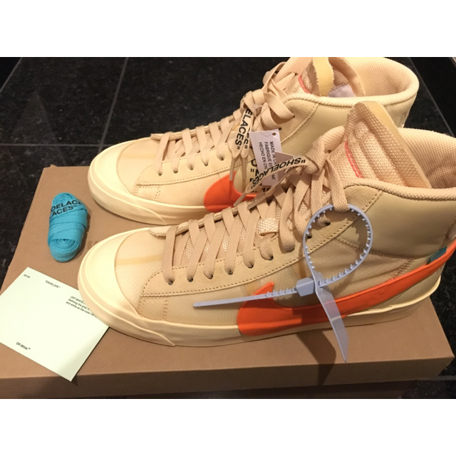 OFF-WHITE(オフホワイト)のNIKE×OFF-WHITE ブレザー  土日限定価格 メンズの靴/シューズ(スニーカー)の商品写真