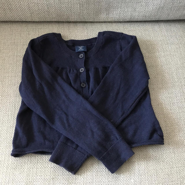 babyGAP(ベビーギャップ)のGAP★紺色のカーディガン キッズ/ベビー/マタニティのキッズ服女の子用(90cm~)(カーディガン)の商品写真