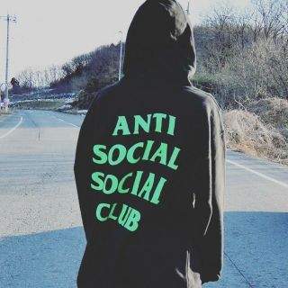 アンチ(ANTI)のANTI SOCIAL SOCIAL CLUB パーカー(パーカー)