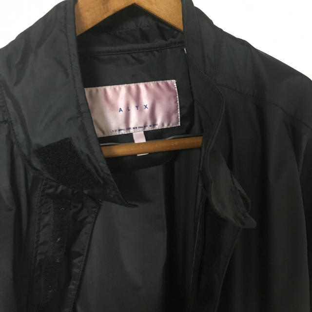 Off-White(オフホワイト)のalyx(アリクス) レインコート メンズのジャケット/アウター(その他)の商品写真