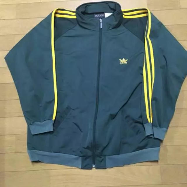 adidas ジャージ セットアップ