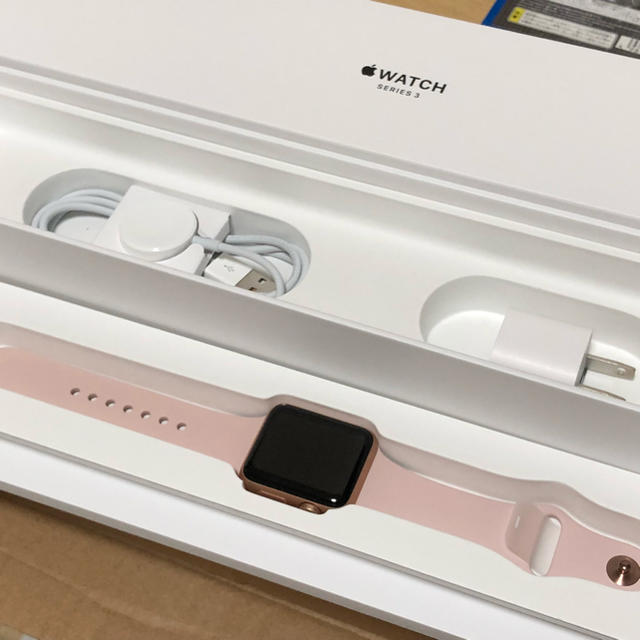 良好品
 ★マーサ様専用Apple GPS Apple 3 Watch wifi+cellular Series3 38mm 本体 ゴールド GPS mini5 スマートフォン/携帯電話