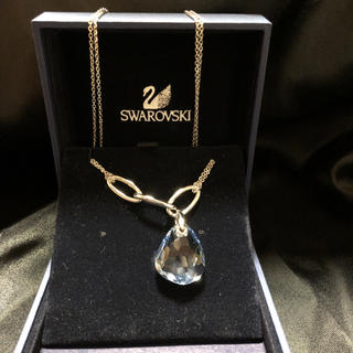 スワロフスキー(SWAROVSKI)のスワロフスキー ブルークリスタルネックレス 送料込み(ネックレス)