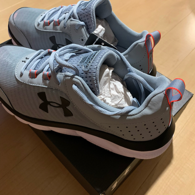 UNDER ARMOUR   アンダーアーマー スニーカーの通販 by a｜アンダー