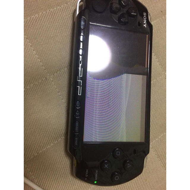 PlayStation Portable(プレイステーションポータブル)のPSP3000  ジャンク エンタメ/ホビーのゲームソフト/ゲーム機本体(携帯用ゲーム機本体)の商品写真