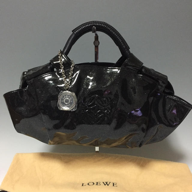 LOEWE 黒 ラメ ナッパアイレ ハンドバッグ ロエベ エナメル アマソナ