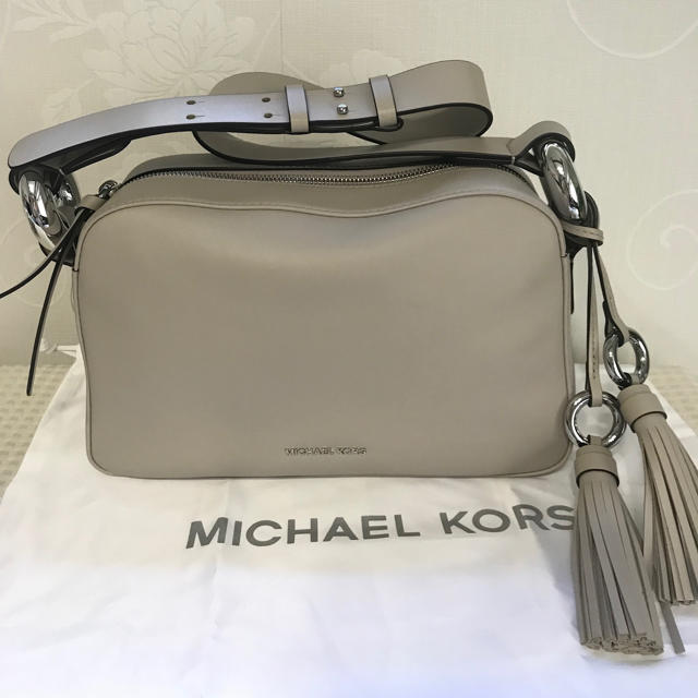 Michael Kors(マイケルコース)の☆新品正規品マイケルコースMICHAEL KORS人気バッグ レディースのバッグ(ショルダーバッグ)の商品写真