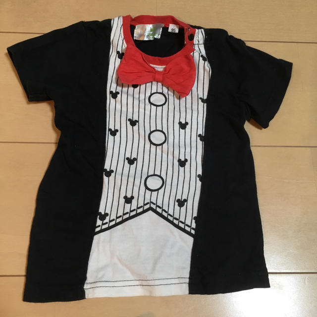 Disney(ディズニー)のミッキー 上下セット キッズ/ベビー/マタニティのキッズ服男の子用(90cm~)(Tシャツ/カットソー)の商品写真