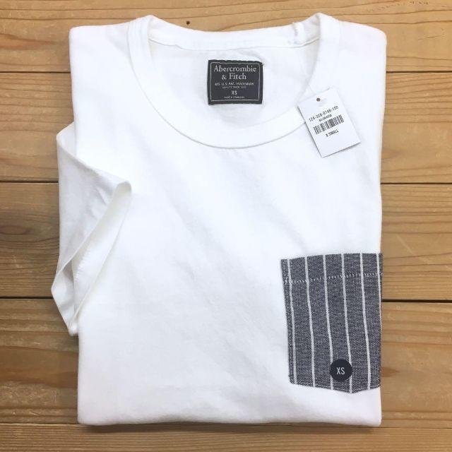 Abercrombie&Fitch(アバクロンビーアンドフィッチ)の新品【メンズXS】★アバクロ★ポケット付き無地半袖Ｔシャツ/白/裾タグ付き メンズのトップス(Tシャツ/カットソー(半袖/袖なし))の商品写真