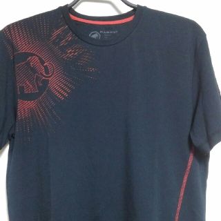 マムート(Mammut)のMAMMUTマムート　黒Tシャツ　AsiaXLサイズ(登山用品)