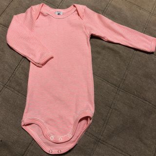 プチバトー(PETIT BATEAU)の未使用 プチバトー ロンパース 74 長袖ボディ(ロンパース)