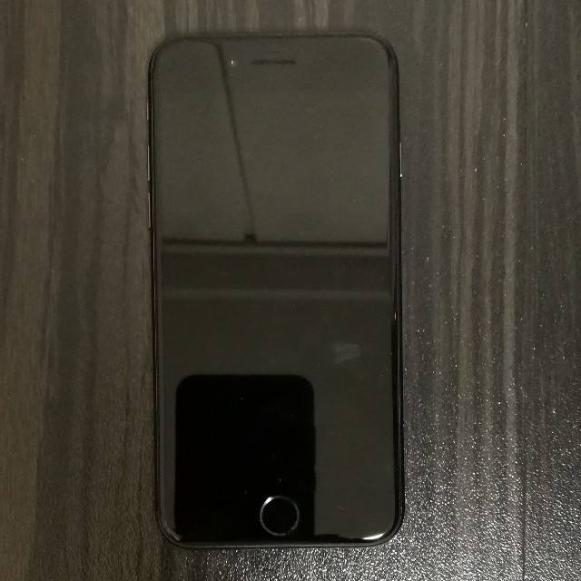激安通販の iPhone - えっみ　au iphone8 64GB　超美品 スマートフォン本体