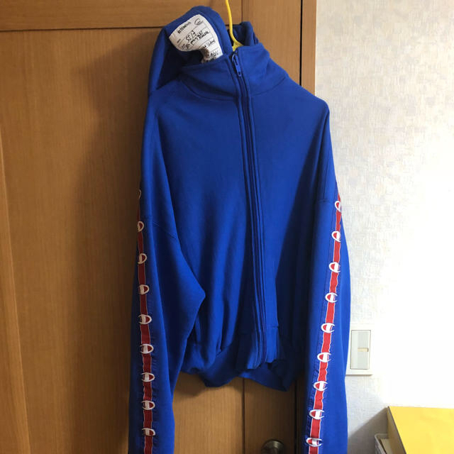 Balenciaga - 超希少 vetements×champion パーカー blueの通販 by 服屋 ...