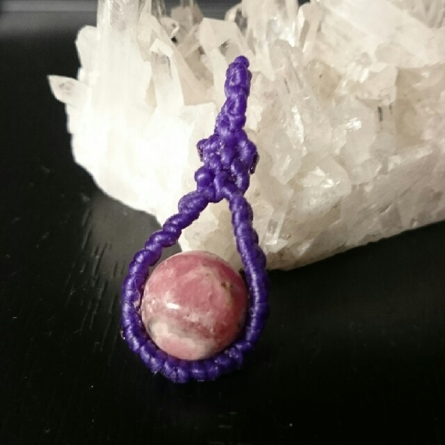 天然石 インカローズ トップ(紫) ハンドメイドのアクセサリー(ネックレス)の商品写真