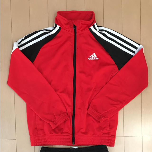 adidas(アディダス)のアディダス 140 ジャージ 上下 キッズ/ベビー/マタニティのキッズ服男の子用(90cm~)(その他)の商品写真