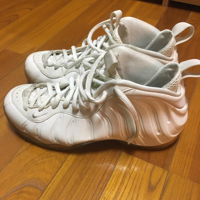 NIKE FORM POSIT triple White メンズの靴/シューズ(スニーカー)の商品写真