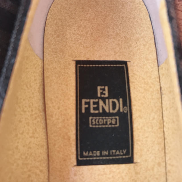 FENDI(フェンディ)のFENDI パンプス レディースの靴/シューズ(ハイヒール/パンプス)の商品写真