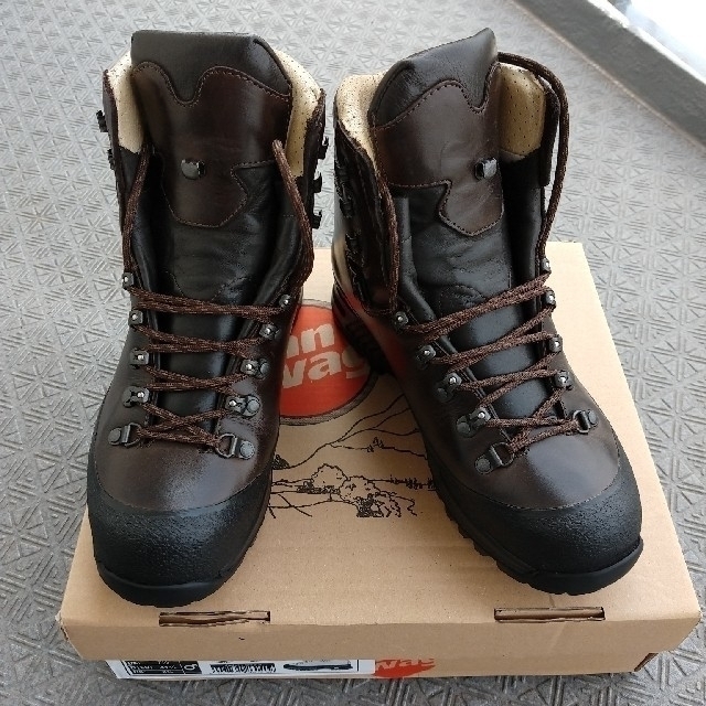 登山靴 ハンワグ ユーコン ワイド UK7.5 美品・wax加工済み