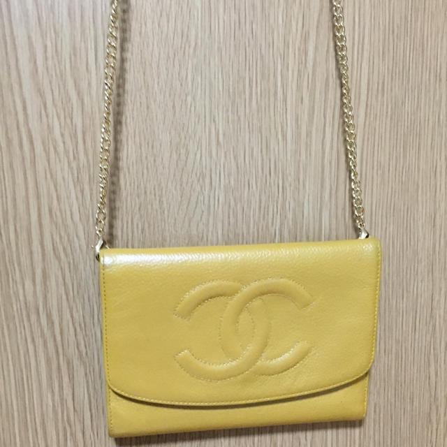 チェーンウォレット chanel マスタードカラー