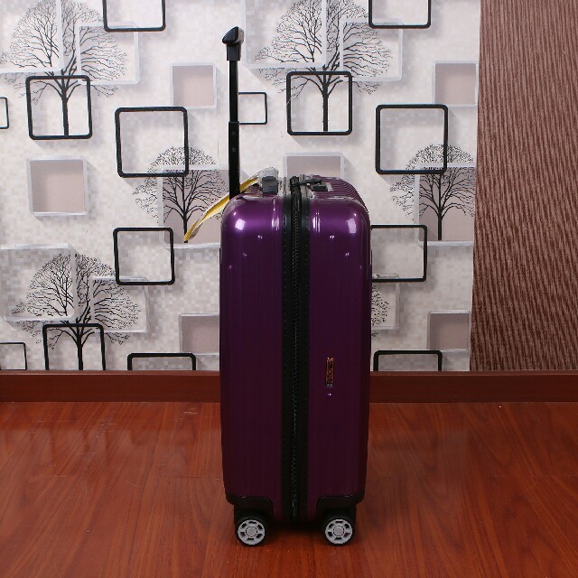 RIMOWA リモワ SALSA AIR スーツケース 33L シルバー【4輪】 メンズのバッグ(トラベルバッグ/スーツケース)の商品写真