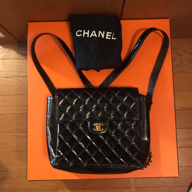 シャネル エナメルリュック CHANEL