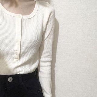 ユニクロ(UNIQLO)のワッフルヘンリークルーネックt(Tシャツ(長袖/七分))