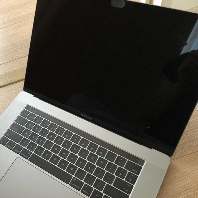 Apple - Macbook Pro 15インチ