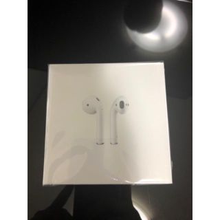 アップル(Apple)のApple AirPods MMEF2J 新品　未開封 (ヘッドフォン/イヤフォン)