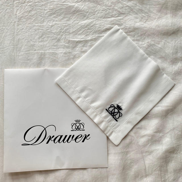 Drawer(ドゥロワー)のKawauso様専用☆Drawer☆非売品 ノベルティ ハンカチ レディースのファッション小物(ハンカチ)の商品写真