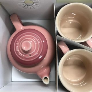 ルクルーゼ(LE CREUSET)の新品　ルクルーゼ   ティーポット＆マグ セット(日用品/生活雑貨)