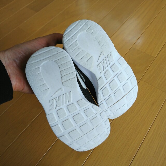 NIKE(ナイキ)のNIKE スニーカー 15センチ キッズ/ベビー/マタニティのキッズ靴/シューズ(15cm~)(スニーカー)の商品写真