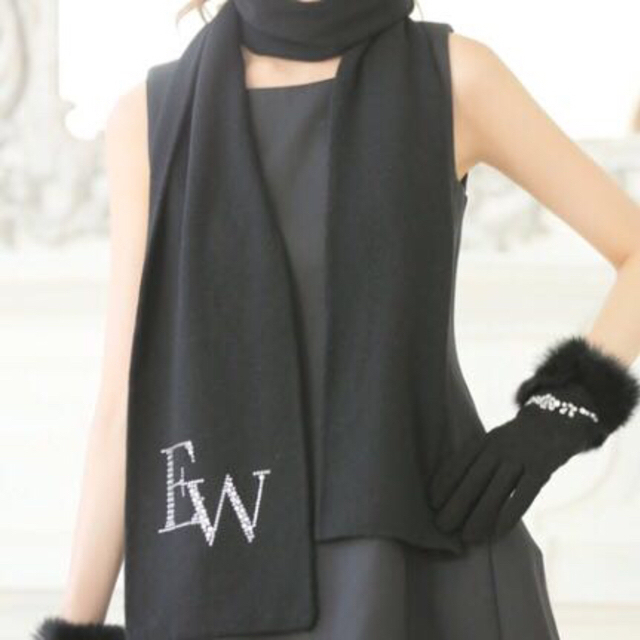 EmiriaWiz(エミリアウィズ)のEmiriaWiz マフラー レディースのファッション小物(マフラー/ショール)の商品写真