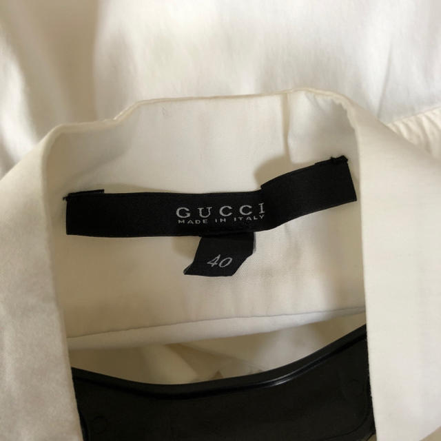 Gucci(グッチ)のGUCCI ボータイ白シャツ ブラウス レディースのトップス(シャツ/ブラウス(長袖/七分))の商品写真