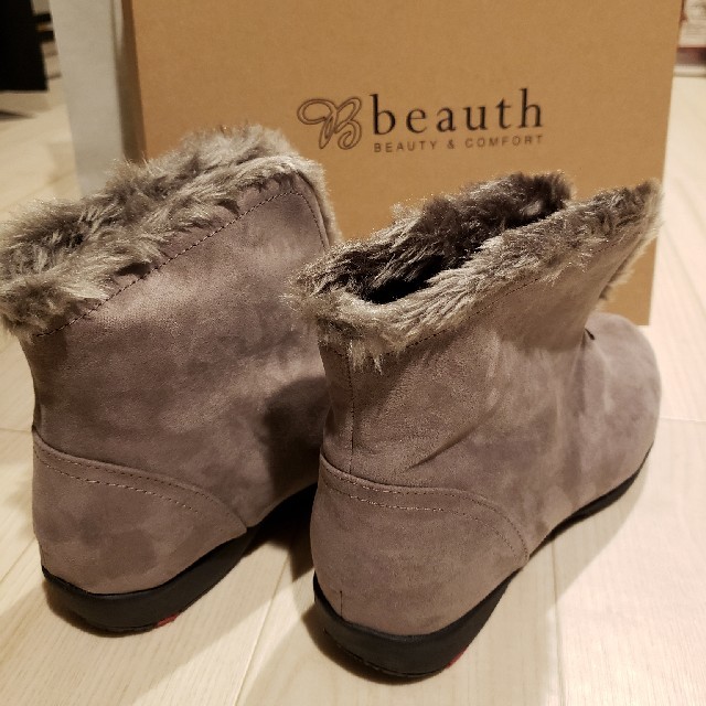 Beauth(ビュース)のちゅーち様　ムートンショートブーツ レディースの靴/シューズ(ブーティ)の商品写真