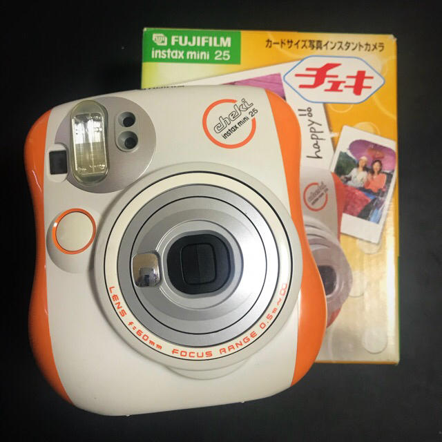 富士フイルム(フジフイルム)のチェキ instax mini 25★オレンジ ～本体のみ～ スマホ/家電/カメラのカメラ(フィルムカメラ)の商品写真