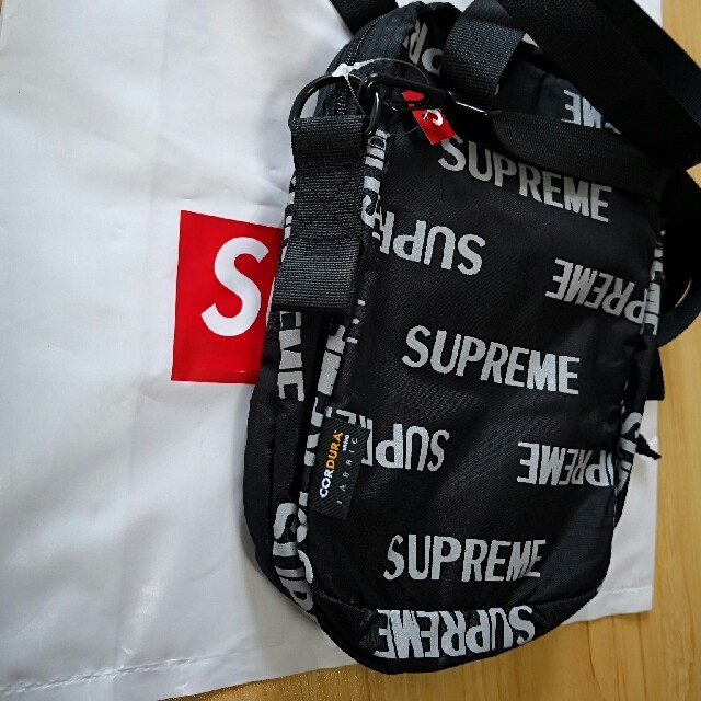 Supreme(シュプリーム)のsupreme 3M Reflective  メンズのバッグ(バッグパック/リュック)の商品写真