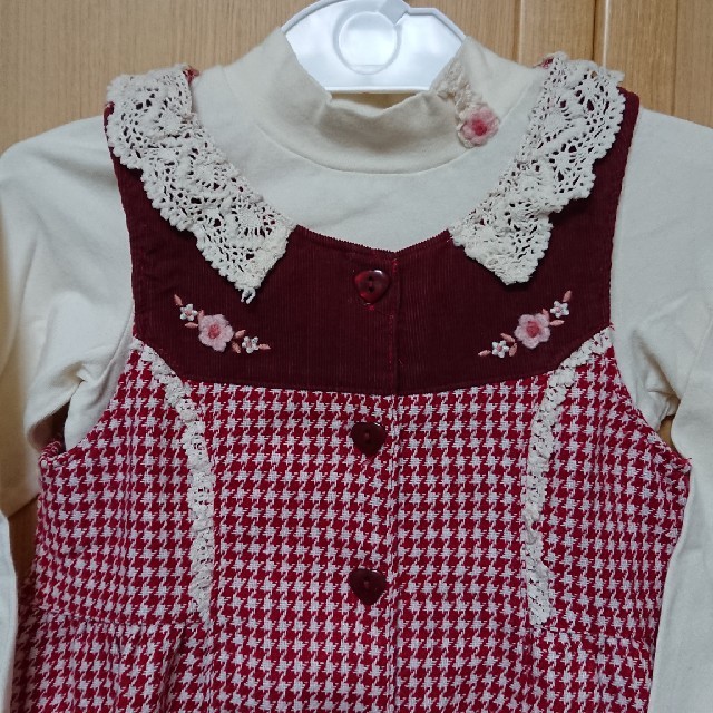 Souris(スーリー)の100㎝ souris（スーリー）
2点セット
 キッズ/ベビー/マタニティのキッズ服女の子用(90cm~)(ワンピース)の商品写真