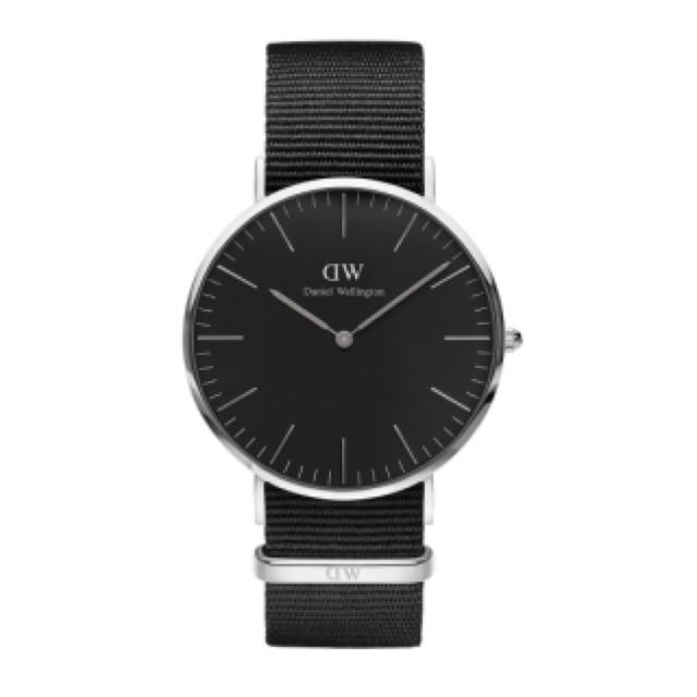 Daniel Wellington(ダニエルウェリントン)のykdi様専用 ダニエルウェリントン 正規品 黒 40mm レディースのファッション小物(腕時計)の商品写真