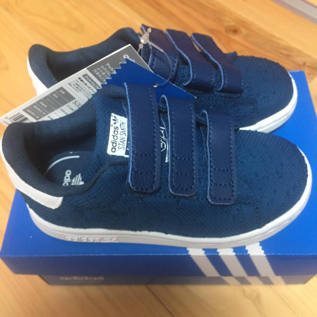 adidas(アディダス)のアディダススタンスミス 15.0 キッズ/ベビー/マタニティのキッズ靴/シューズ(15cm~)(スニーカー)の商品写真