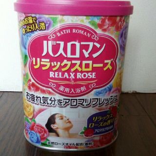 バスロマン　リラックスローズの香り　バラ220g (入浴剤/バスソルト)