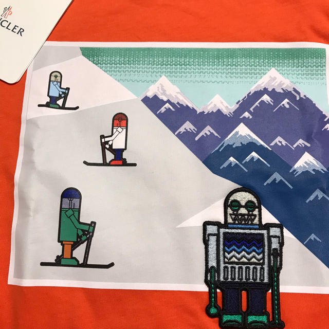 新品未使用タグ付き モンクレールkidsロングTシャツ 新品未使用タグ付き モンクレールkidsロングTシャツ
