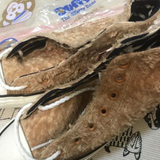 コンバース(CONVERSE)のCONVERSE コンバース ディズニーダッフィーコラボスニーカー 22.5cm(スニーカー)