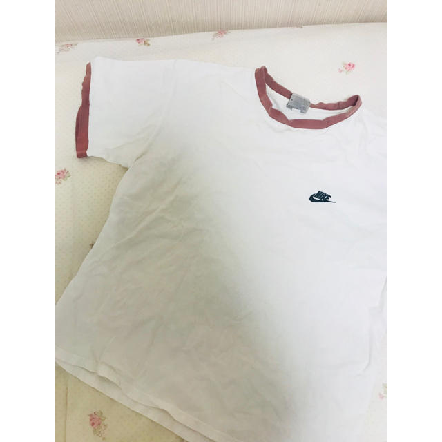 NIKE(ナイキ)のNIKE Tシャツ レディースのトップス(Tシャツ(半袖/袖なし))の商品写真