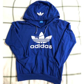 アディダス(adidas)のパーカー(パーカー)