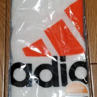 アディダス(adidas)のお値下げ☆新品☆アディダス　スポーツタオル(タオル/バス用品)