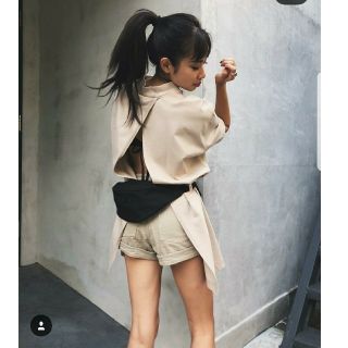 アリシアスタン(ALEXIA STAM)の あ様専用 juemi High-Waisted Corduroy Shorts(ショートパンツ)